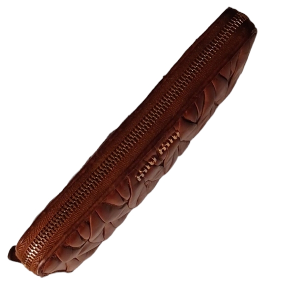 🤎MIU MIU MATELASSÉ LEATHER ZIP-AROUND WALLET - Picture 6 of 12